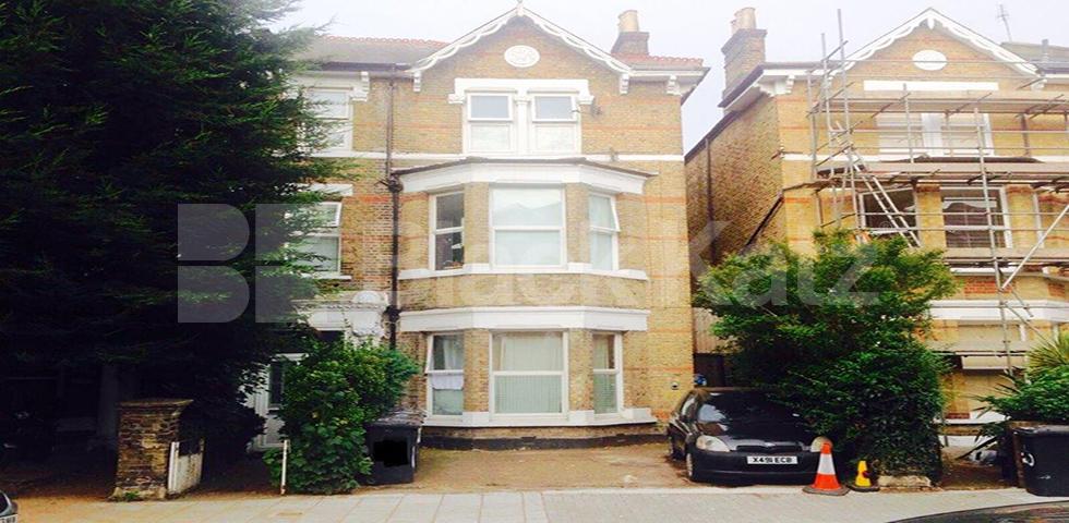 			LET (Includes gas, electricity and water rates), Studio Apartment, 1 bath, 1 reception Studio			 Montrell Road, Streatham Hill/Brixton